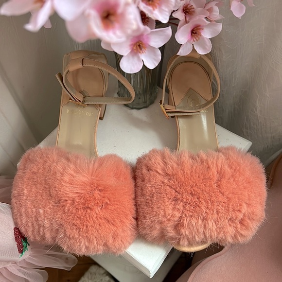 Papaye Tufted Dhara Sandals - Picture 2 of 8